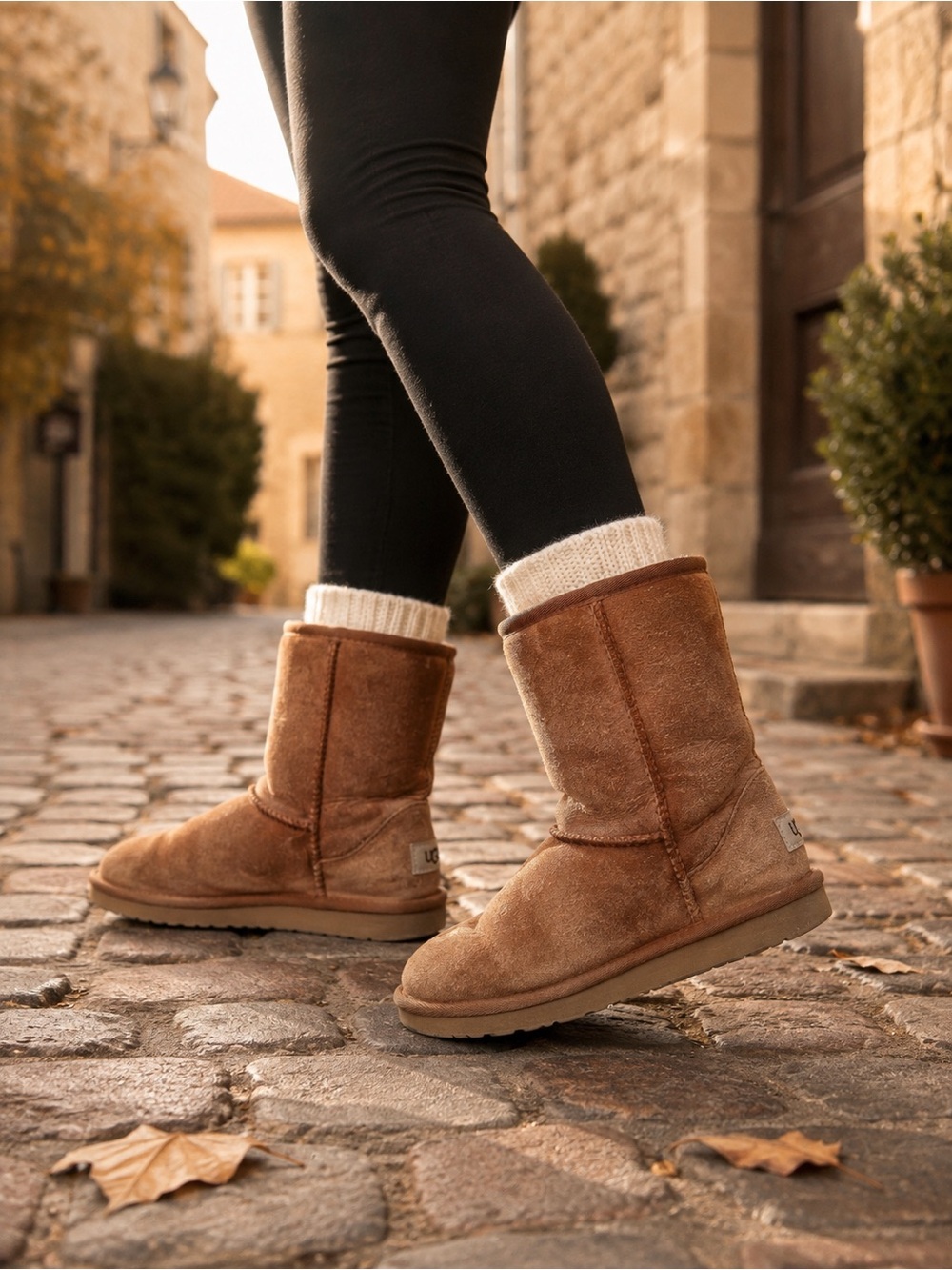 UGG Classic II Chestnut Sheepskin Boots Kids Size 3 Youth